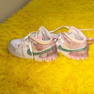 Air Jordan Dunk shoes for kids!!